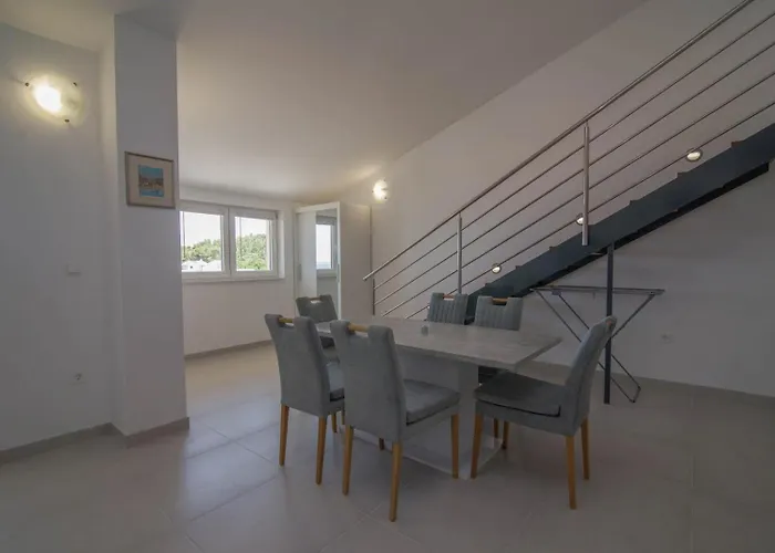 Sv. Martin Pensiune Mali Lošinj