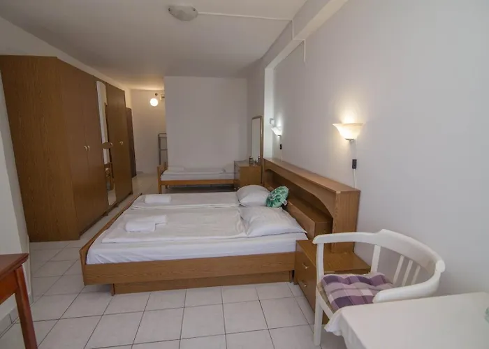 Sv. Martin Pensiune Mali Lošinj