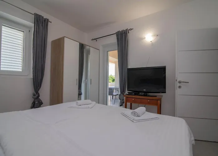 Pensiune Sv. Martin 3*