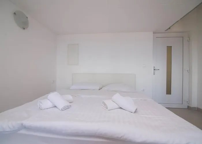 Sv. Martin Pensiune Mali Lošinj