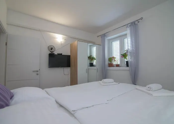 Sv. Martin 3* 말리로시니